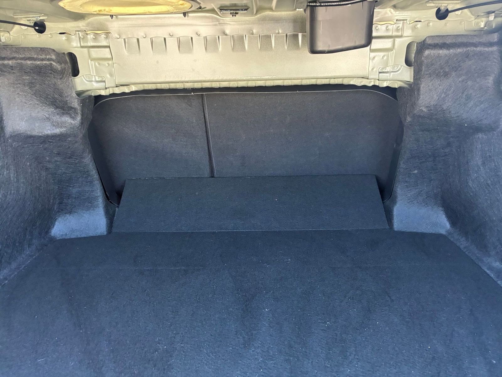 Thumbnail: 2025 Toyota Camry - 25