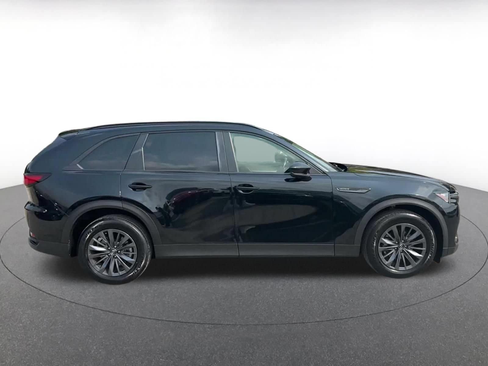 Thumbnail: 2025 Mazda CX-70 - 16