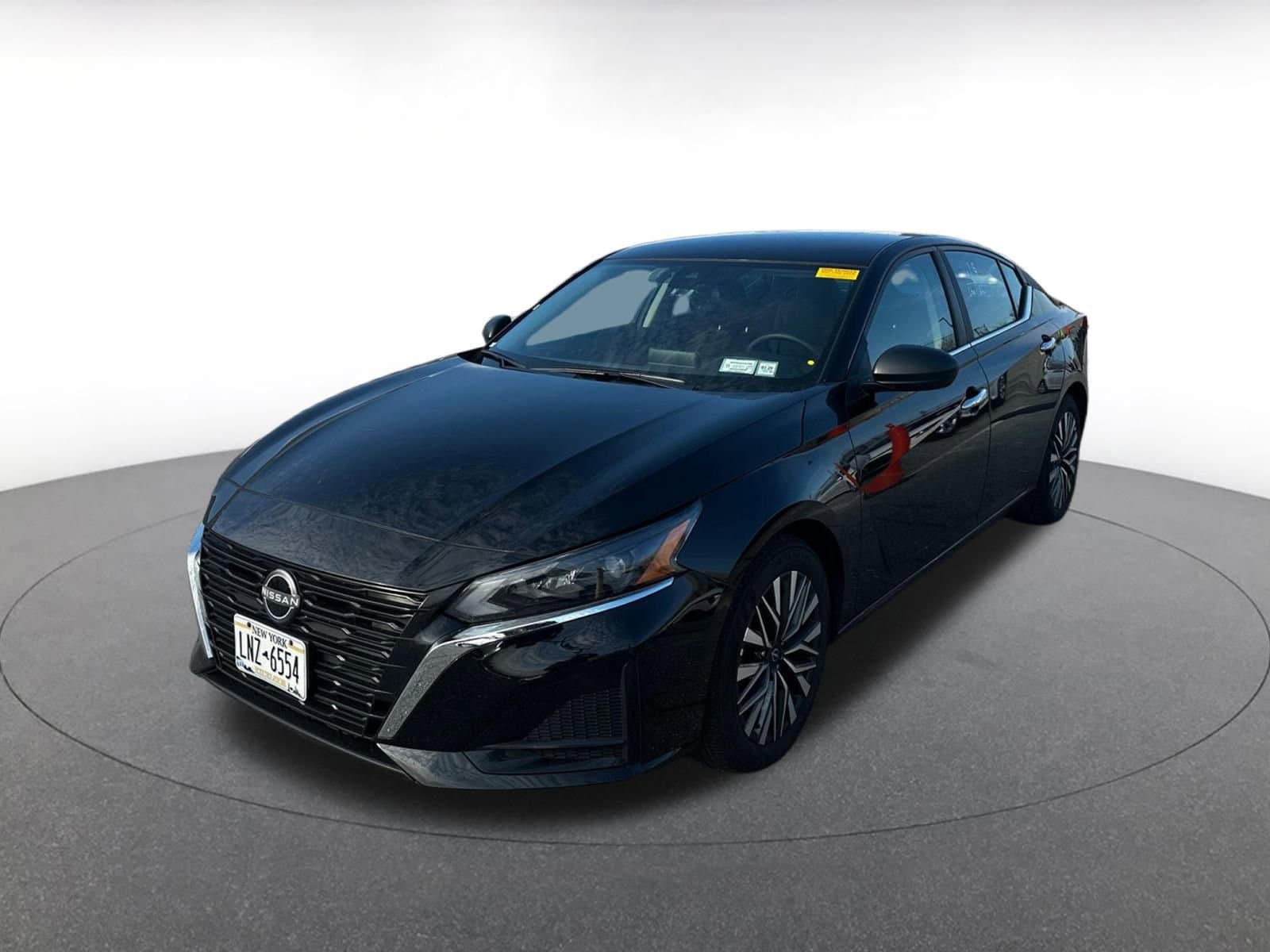 Thumbnail: 2025 Nissan Altima - 1