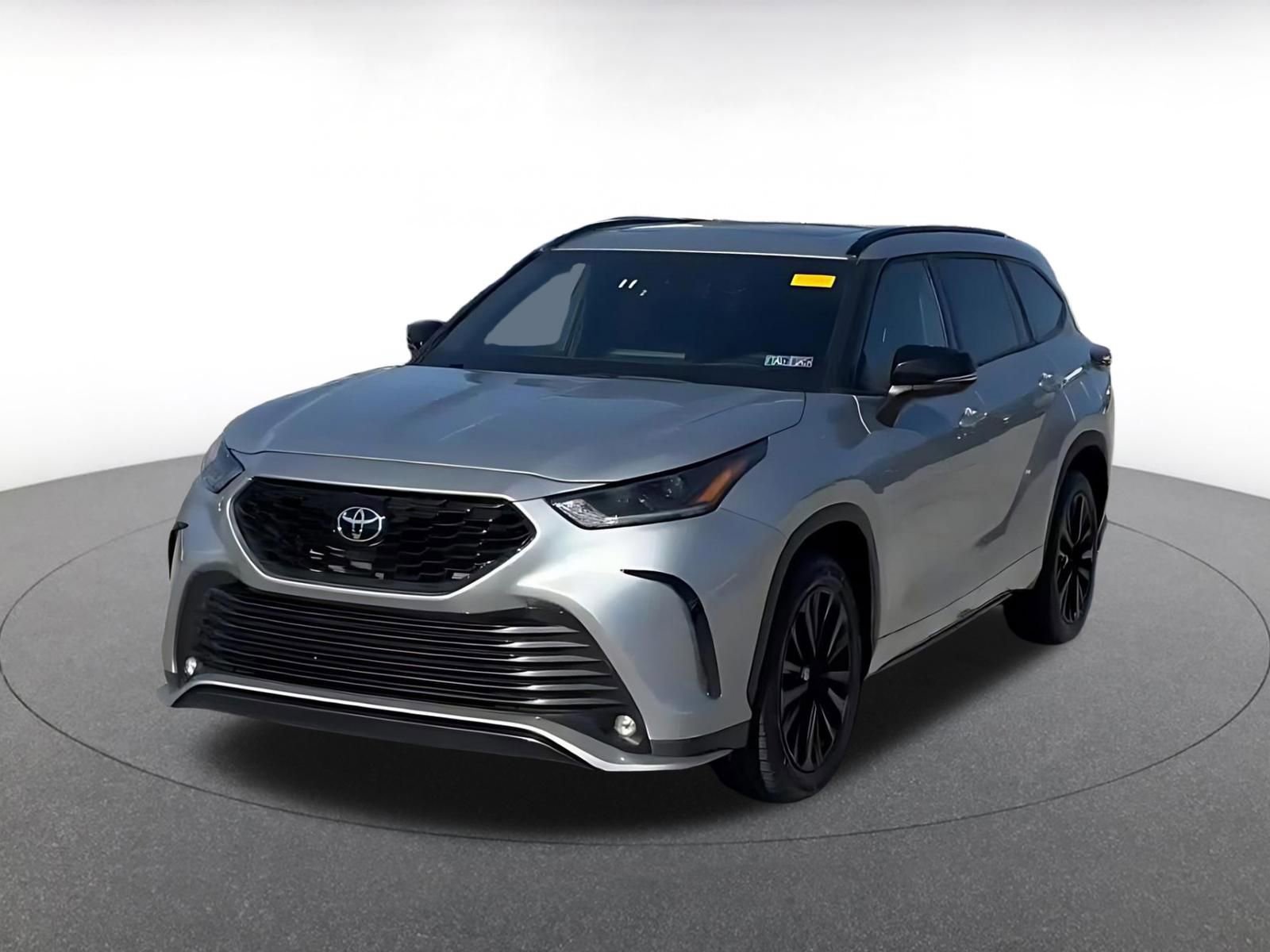 Thumbnail: 2024 Toyota Highlander - 7