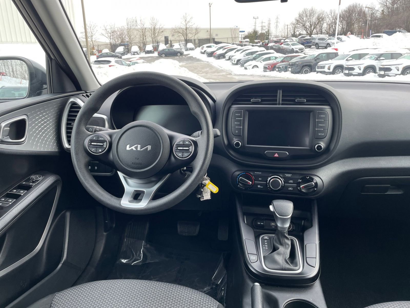 Thumbnail: 2025 Kia Soul - 32