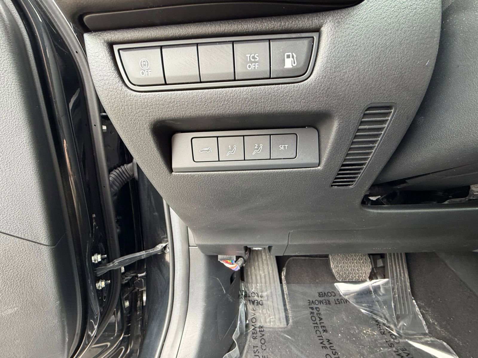 Thumbnail: 2025 Mazda CX-50 - 24