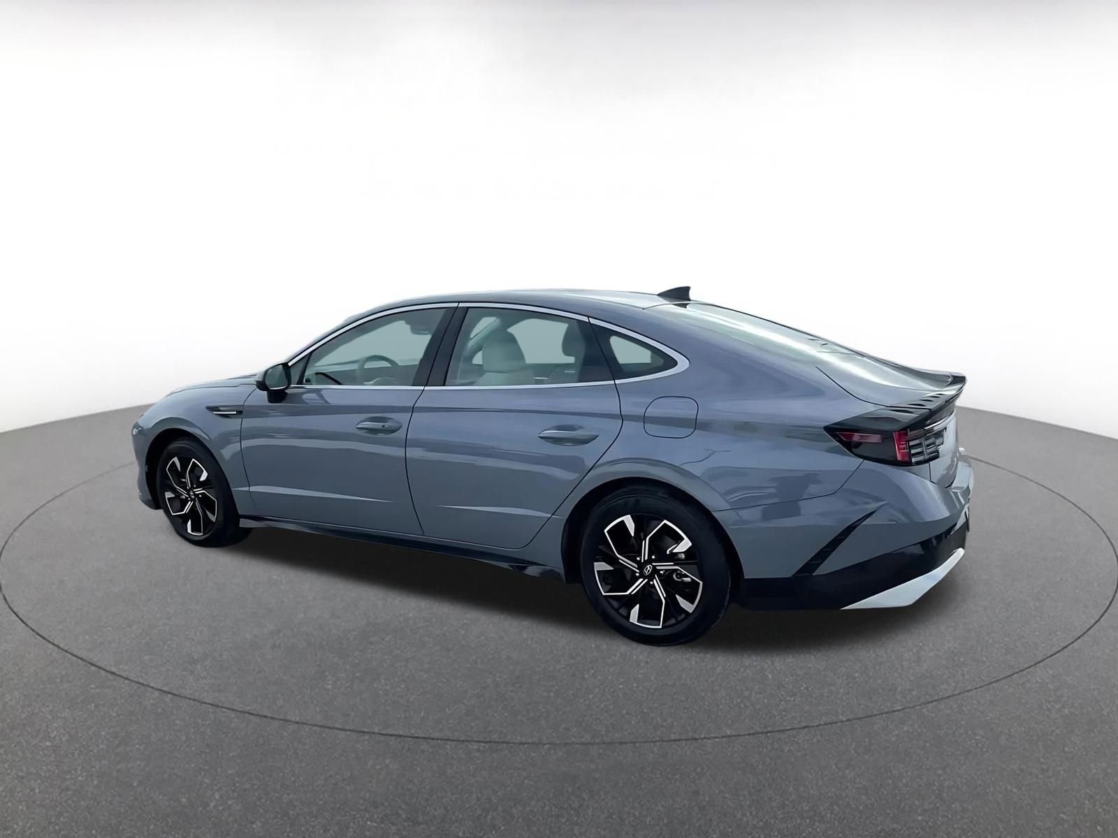 Thumbnail: 2025 Hyundai Sonata - 9