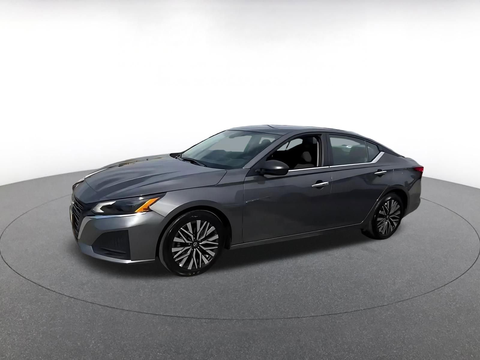 Thumbnail: 2025 Nissan Altima - 8