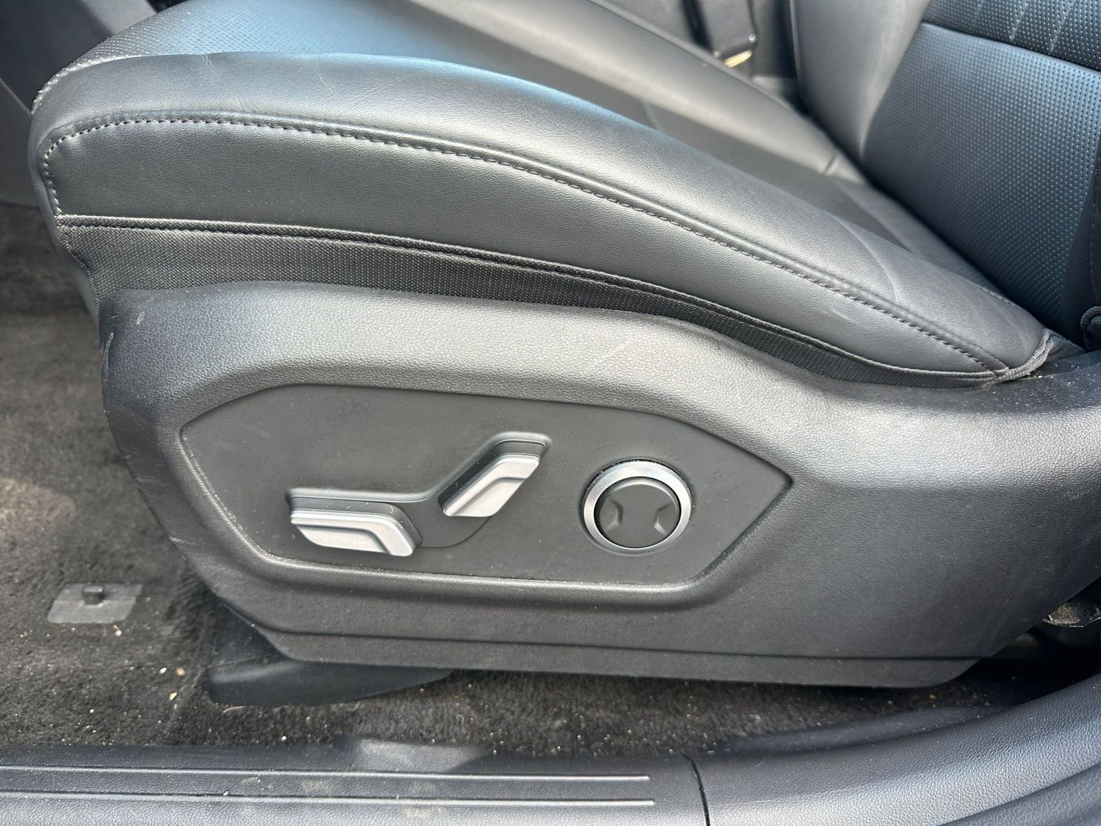 Thumbnail: 2025 Hyundai Santa Fe - 23