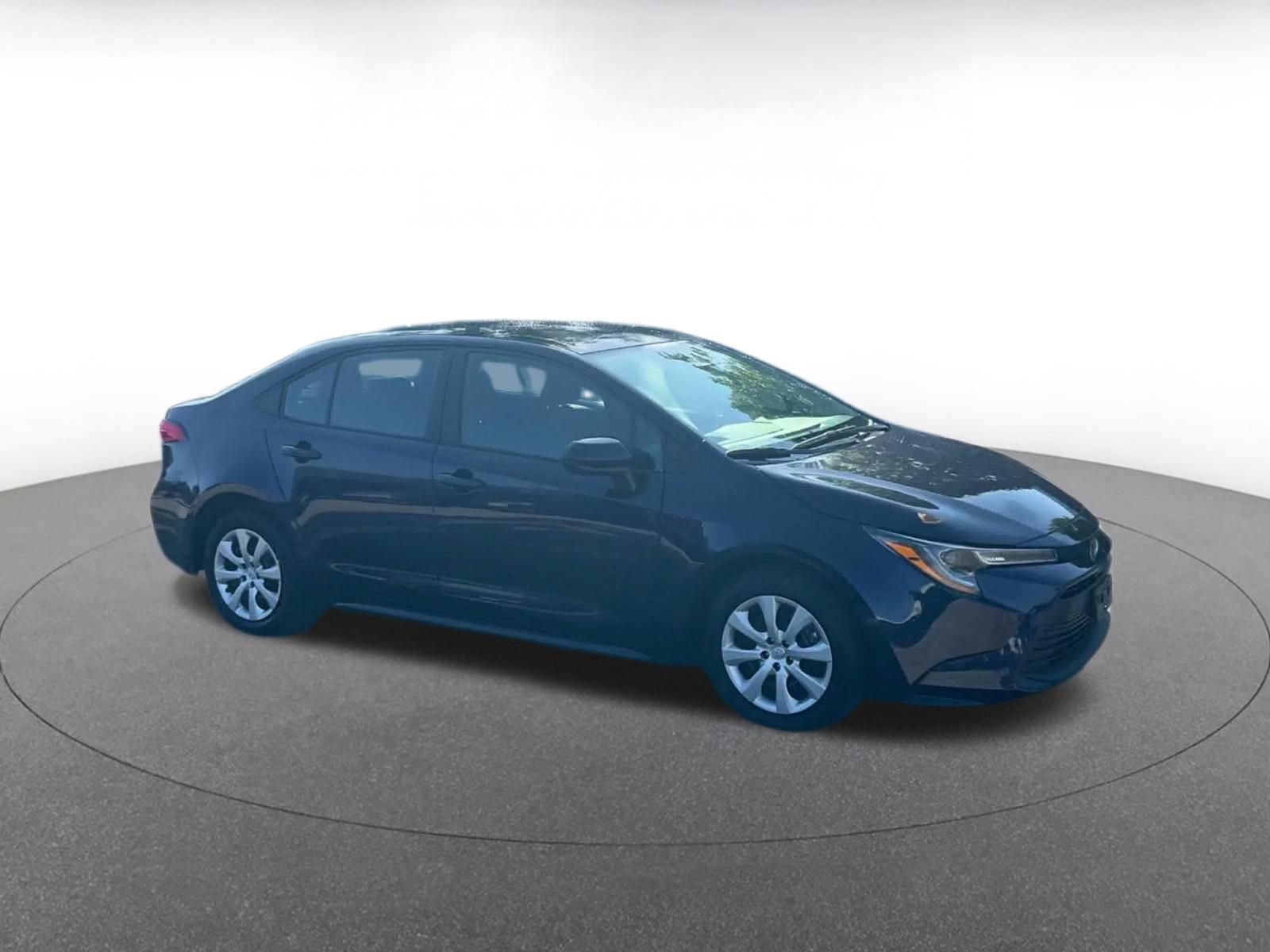 Thumbnail: 2025 Toyota Corolla - 2