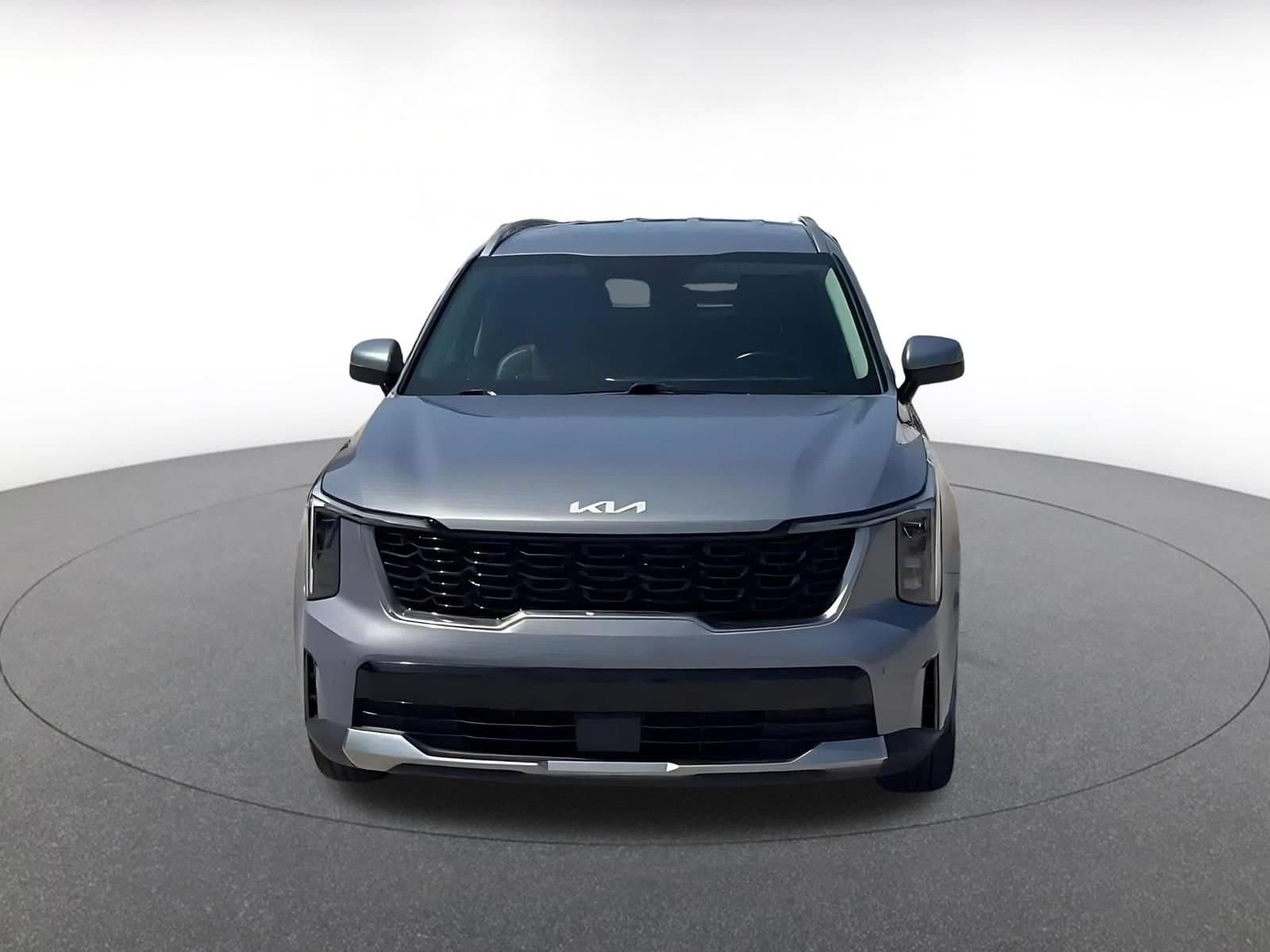 Thumbnail: 2024 Kia Sorento - 4
