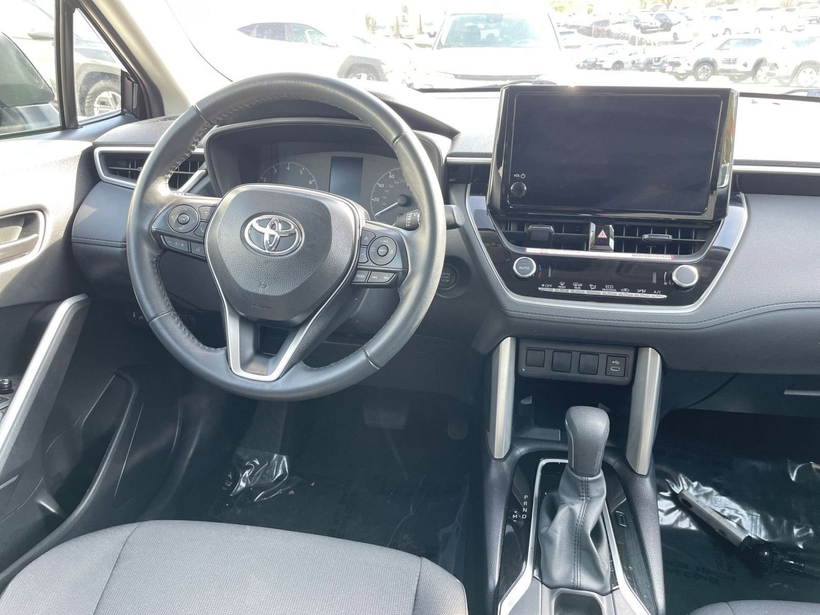 Thumbnail: 2025 Toyota Corolla Cross - 33