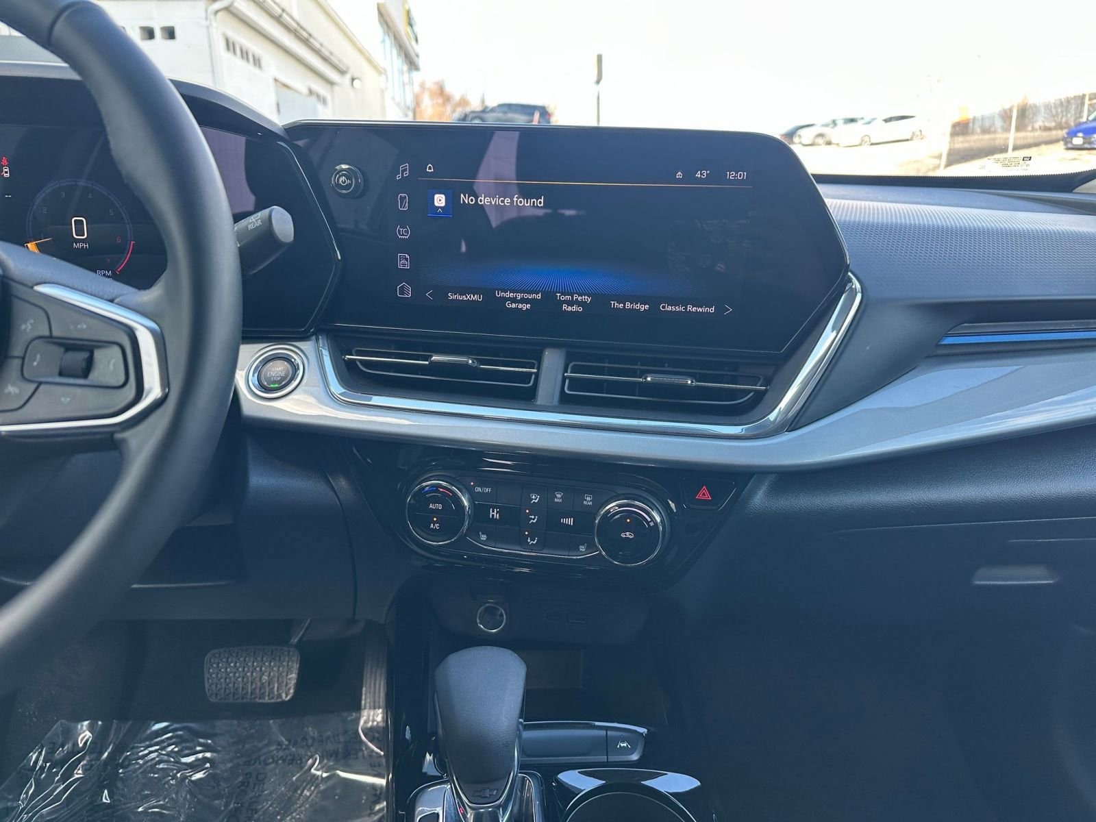 Thumbnail: 2025 Chevrolet Trax - 18