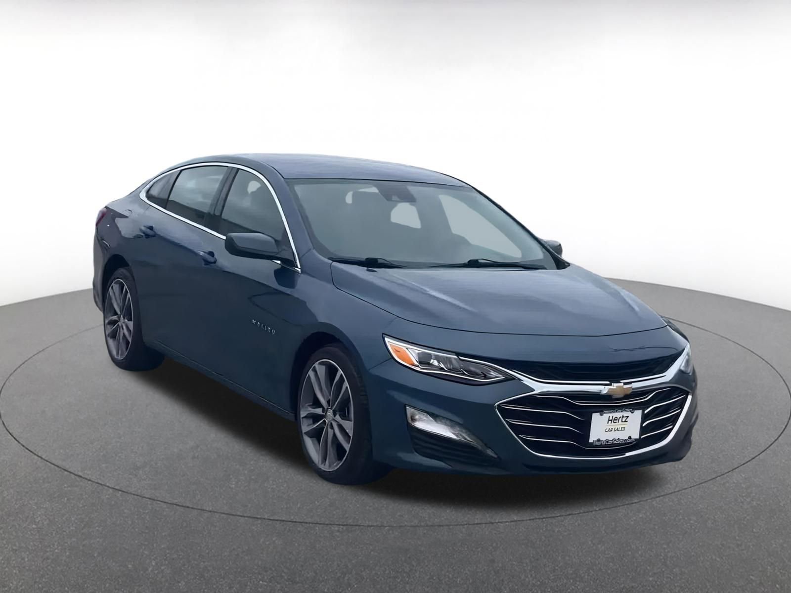 Thumbnail: 2024 Chevrolet Malibu - 3