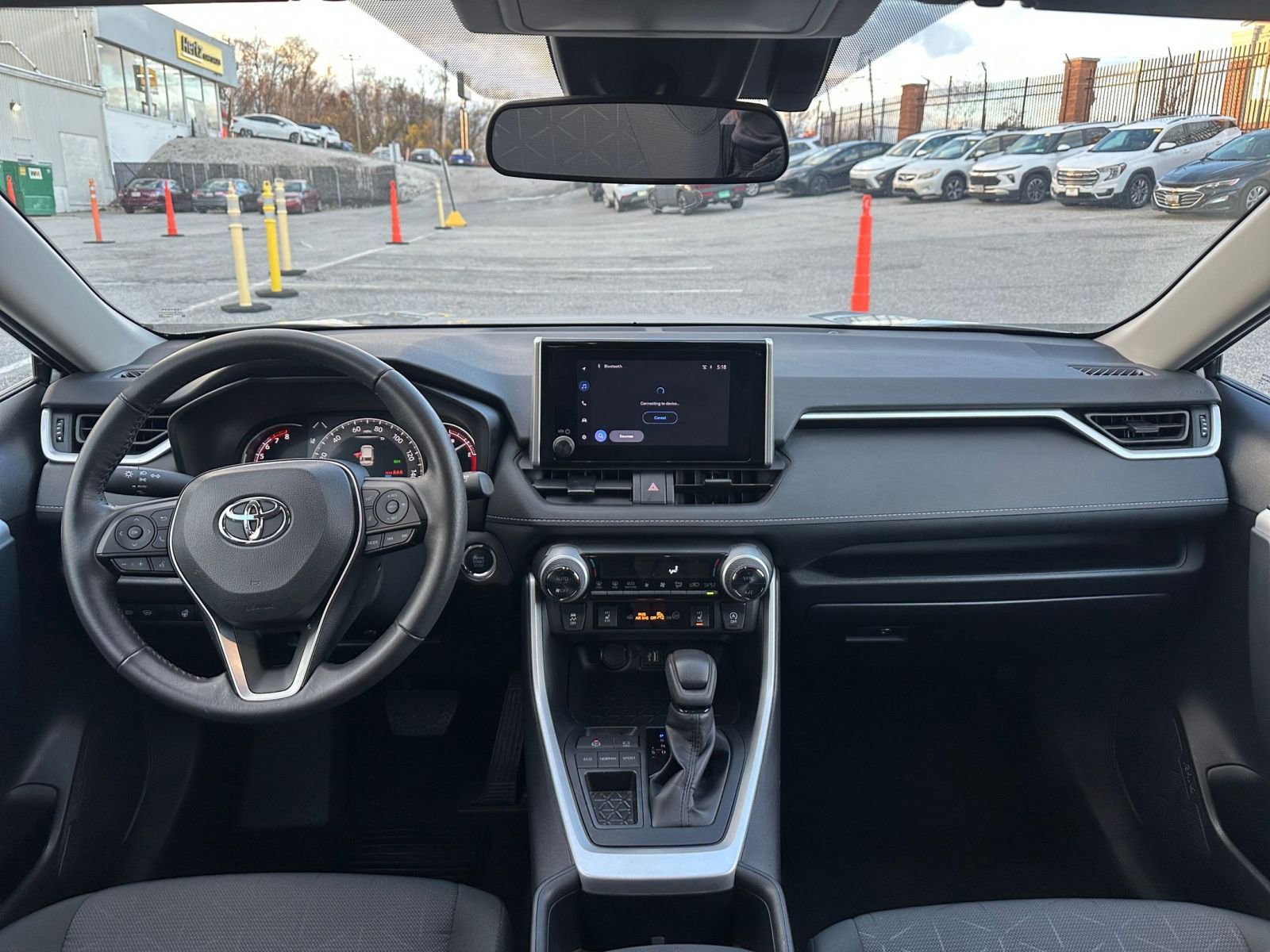 Thumbnail: 2025 Toyota RAV4 - 33