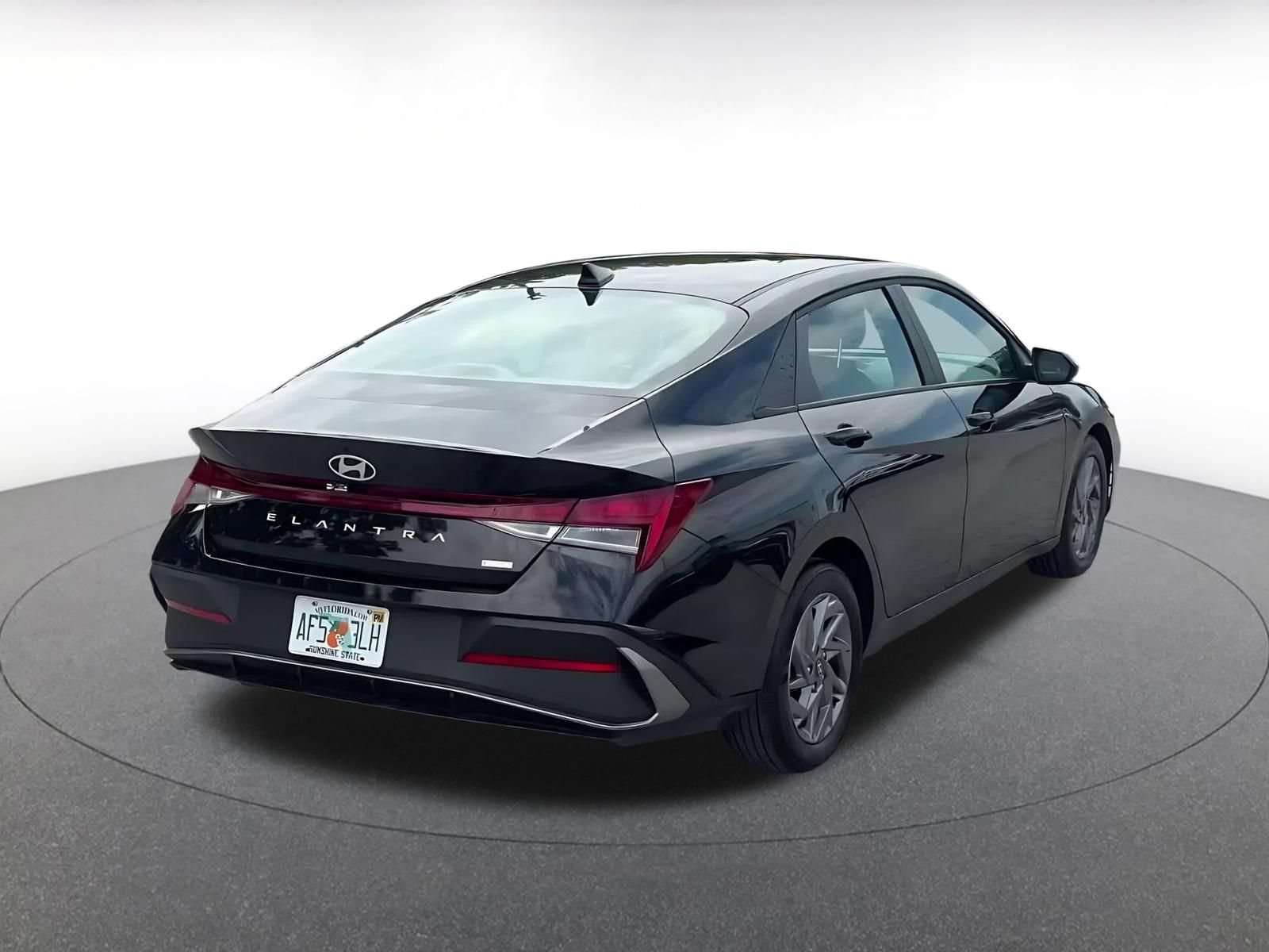 Thumbnail: 2026 Hyundai Elantra - 14