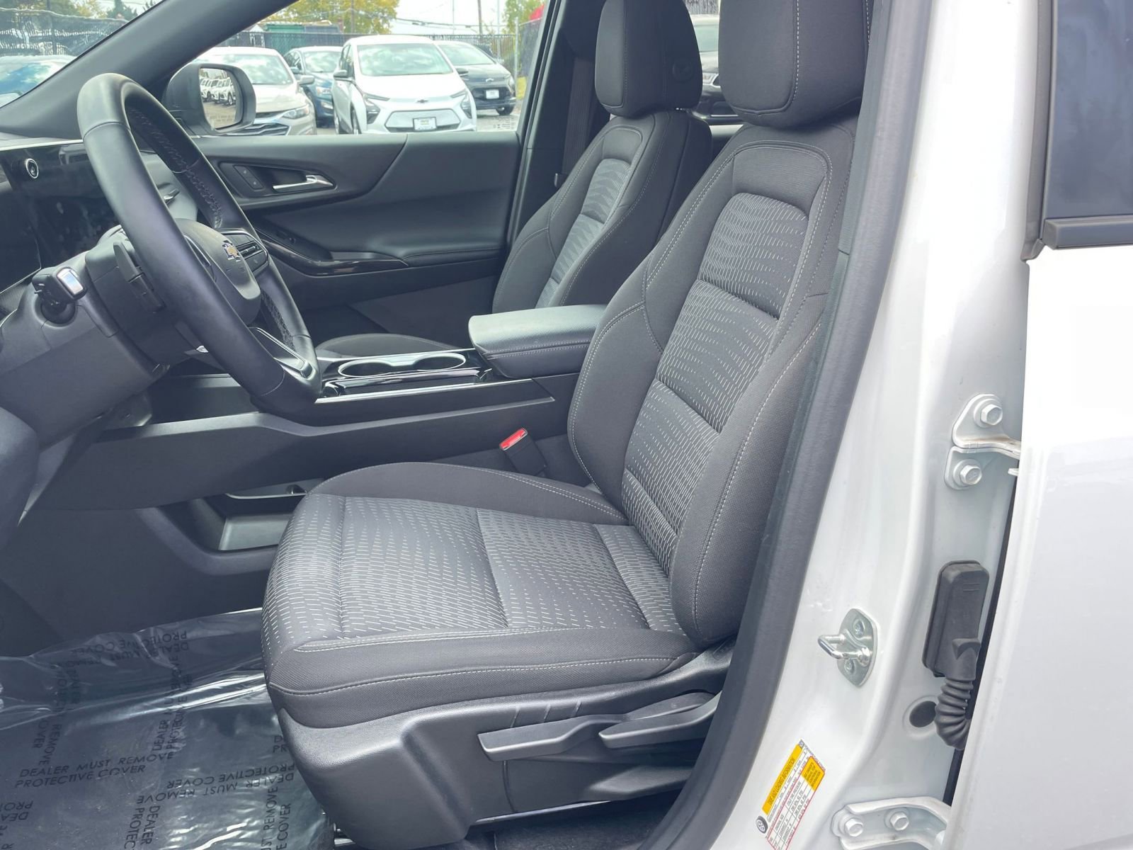 Thumbnail: 2025 Chevrolet Equinox - 25