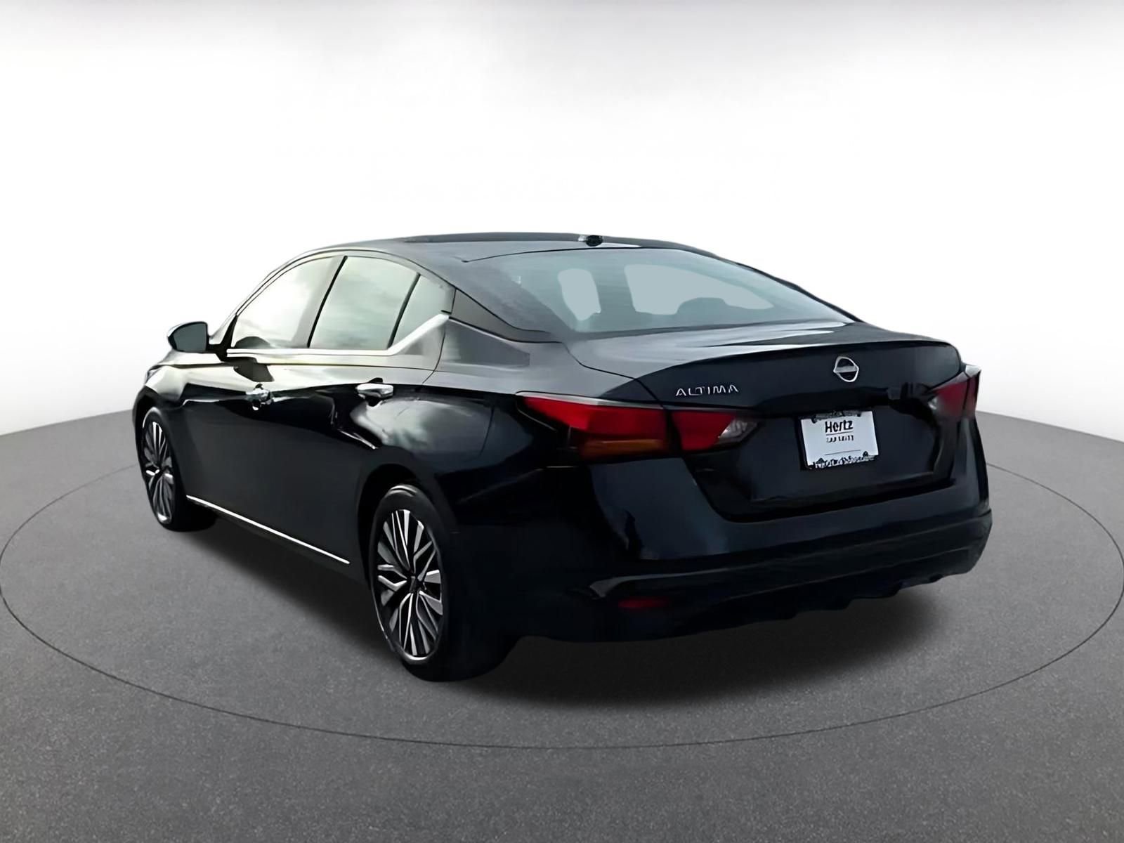 Thumbnail: 2025 Nissan Altima - 11