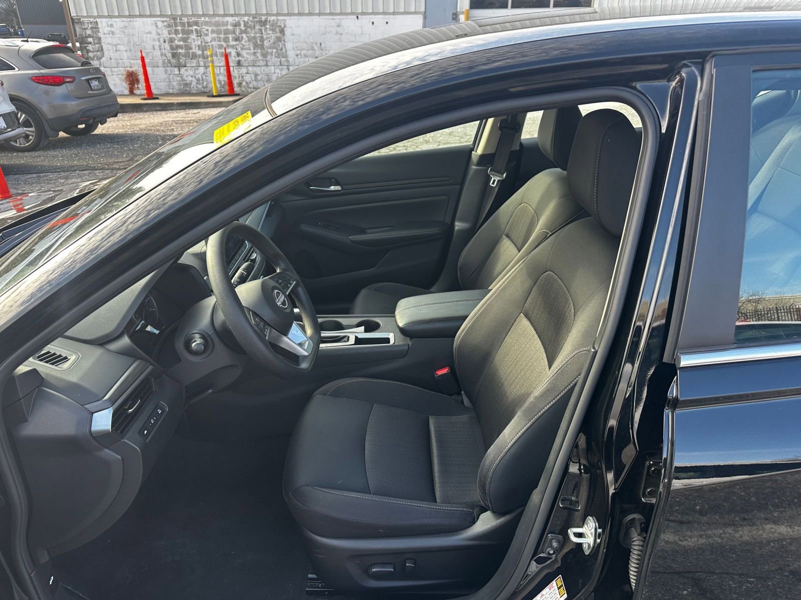 Thumbnail: 2025 Nissan Altima - 8