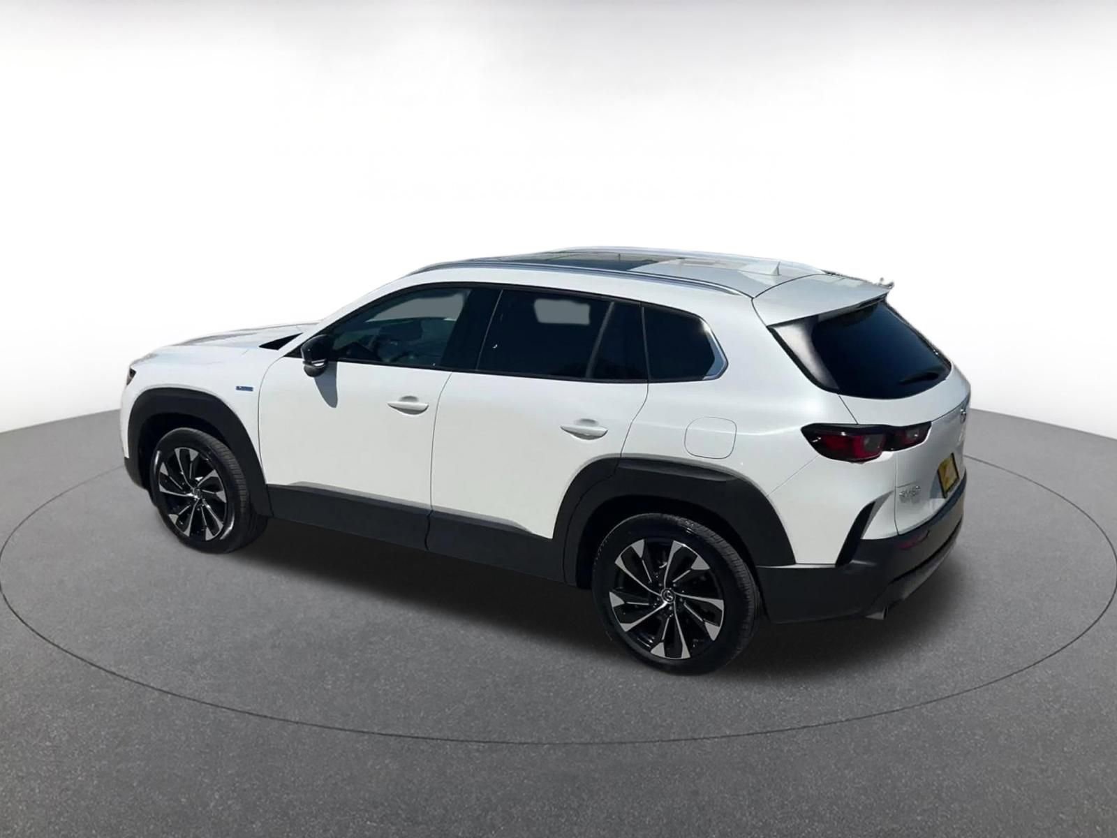 Thumbnail: 2025 Mazda CX-50 - 9