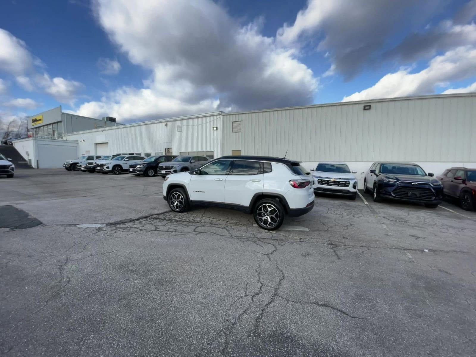 Thumbnail: 2025 Jeep Compass - 15