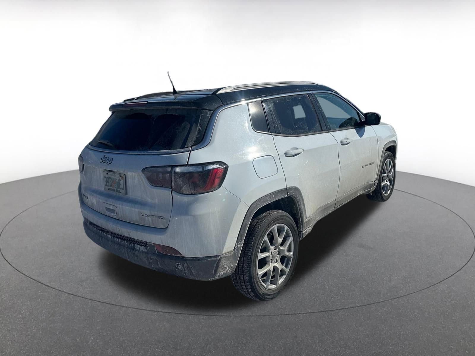 Thumbnail: 2025 Jeep Compass - 3