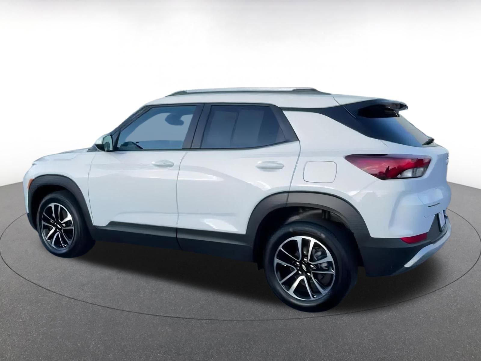 Thumbnail: 2025 Chevrolet TrailBlazer - 10