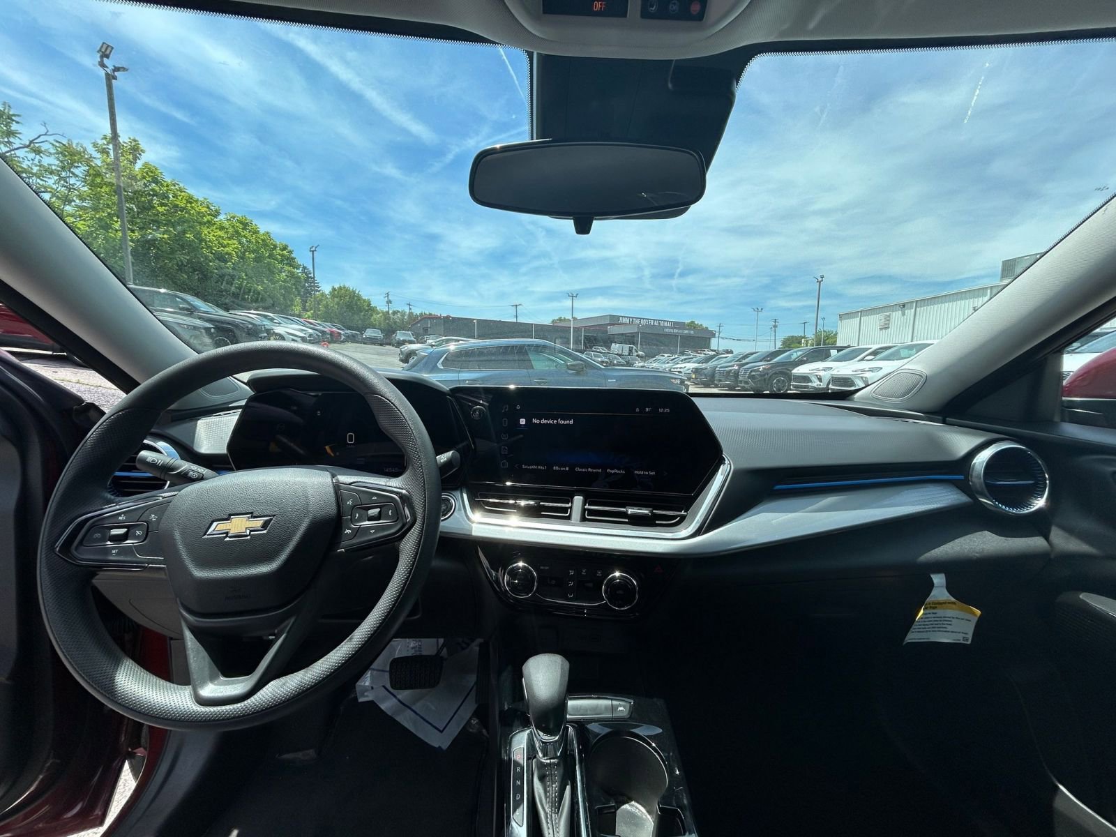 Thumbnail: 2025 Chevrolet Trax - 28
