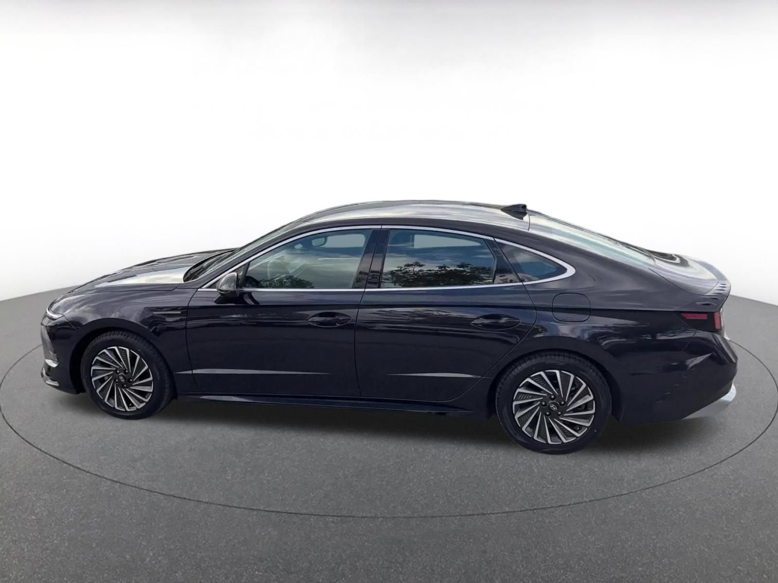 Thumbnail: 2025 Hyundai Sonata - 9