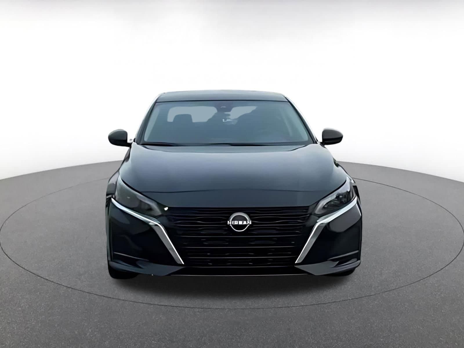 Thumbnail: 2025 Nissan Altima - 4