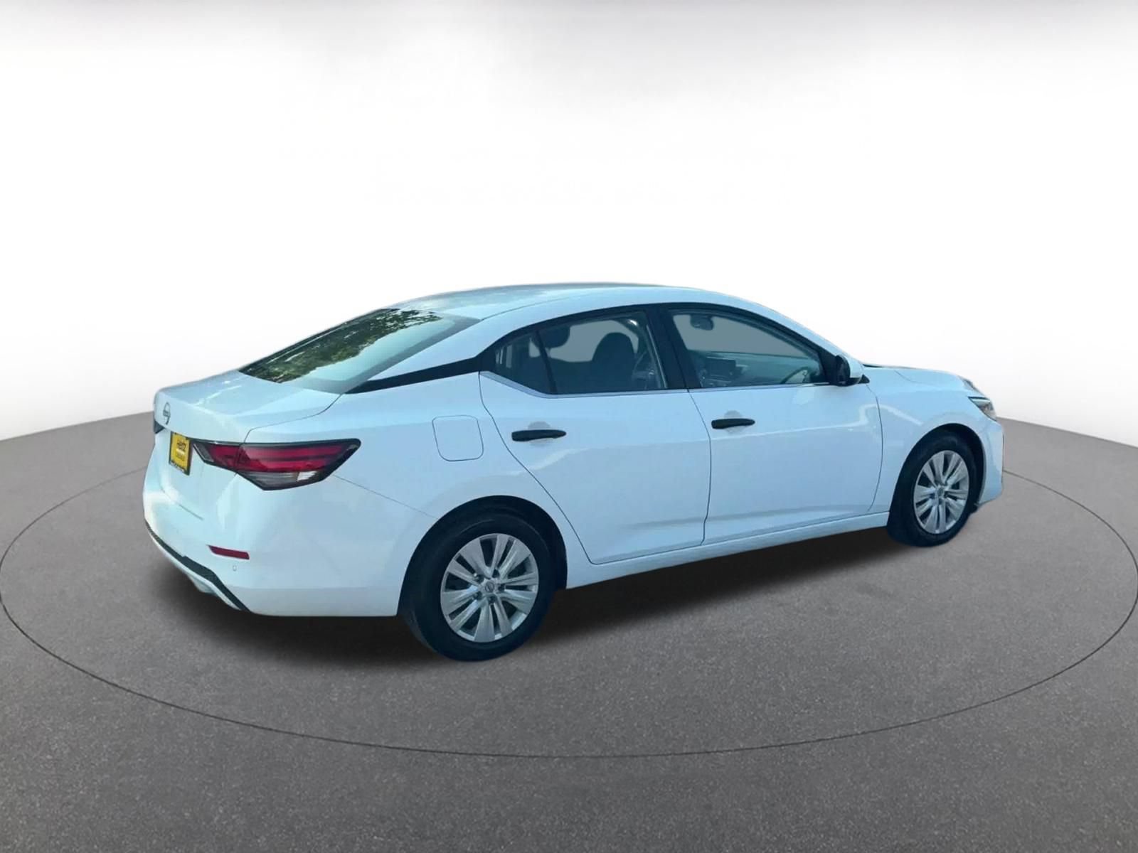 Thumbnail: 2025 Nissan Sentra - 12