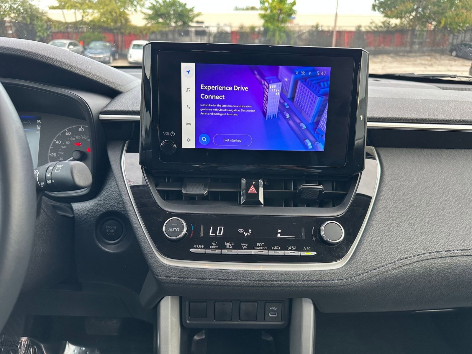 Thumbnail: 2025 Toyota Corolla Cross - 18