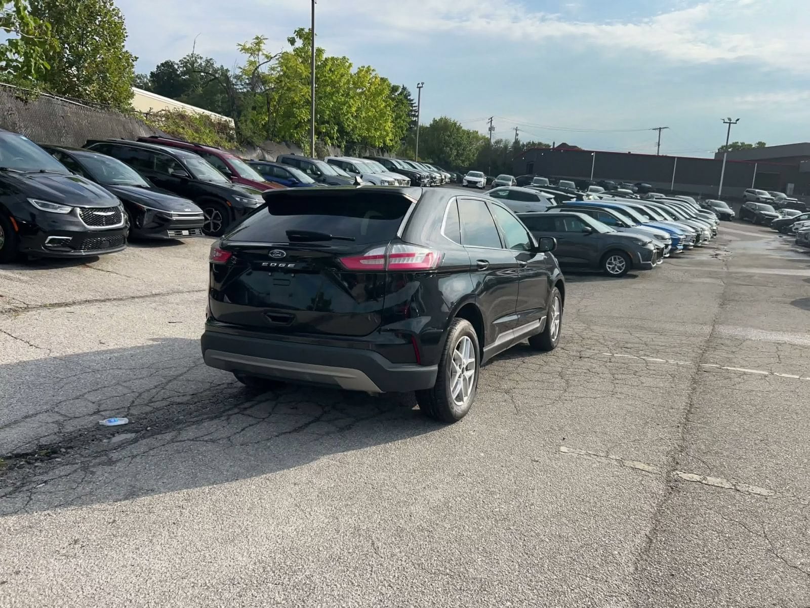Thumbnail: 2023 Ford Edge - 13