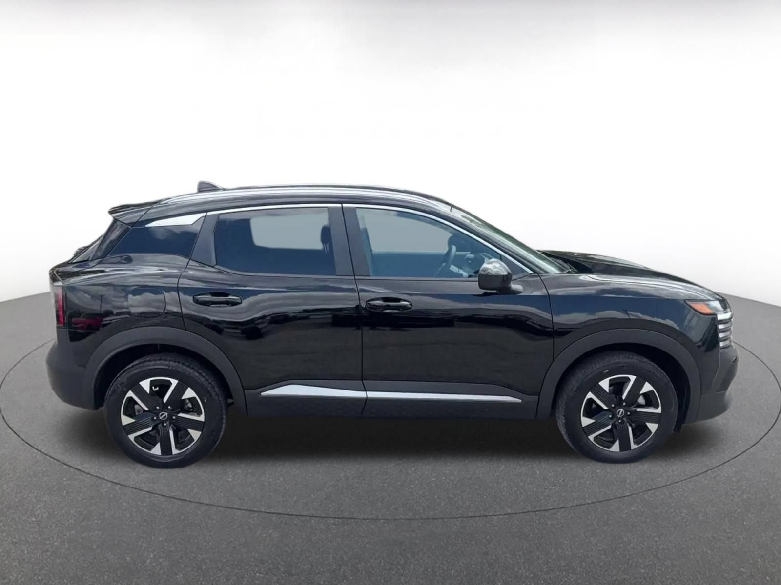 Thumbnail: 2026 Nissan Kicks - 13