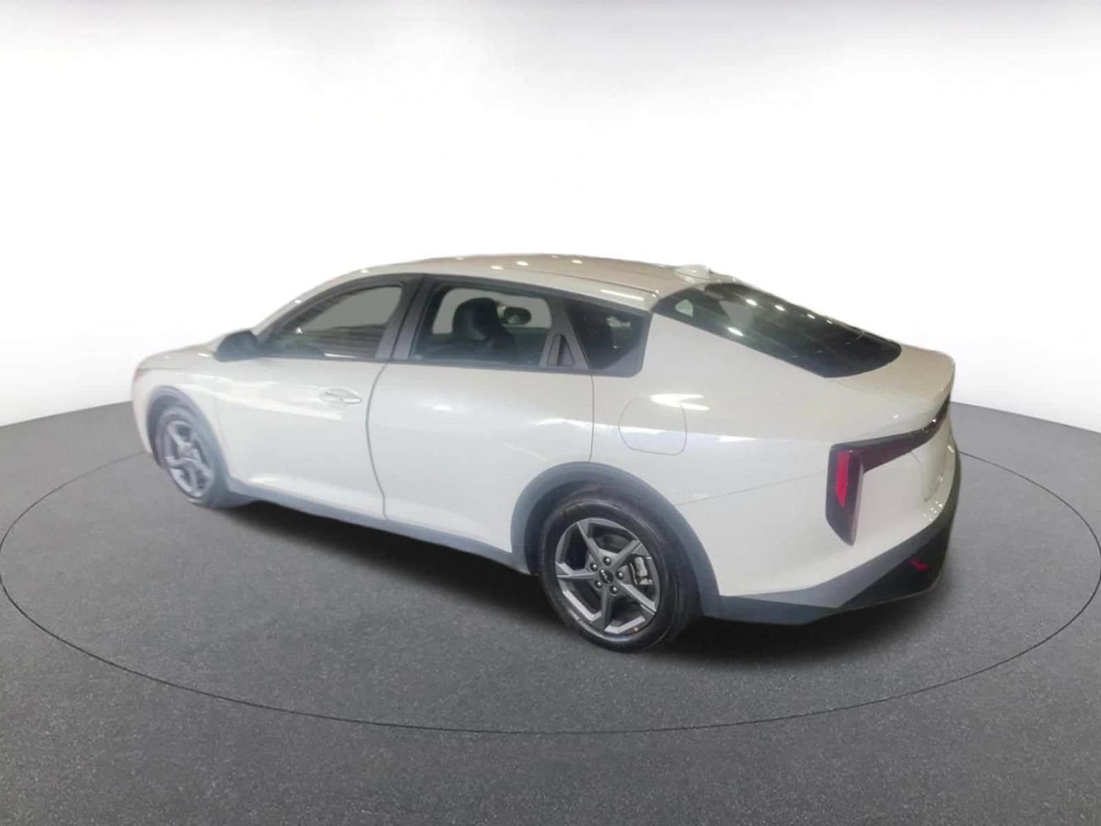 Thumbnail: 2025 Kia K4 - 10