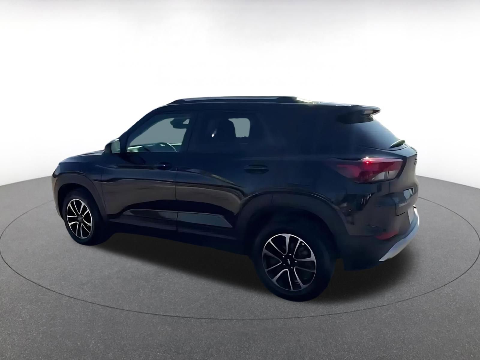 Thumbnail: 2025 Chevrolet TrailBlazer - 9