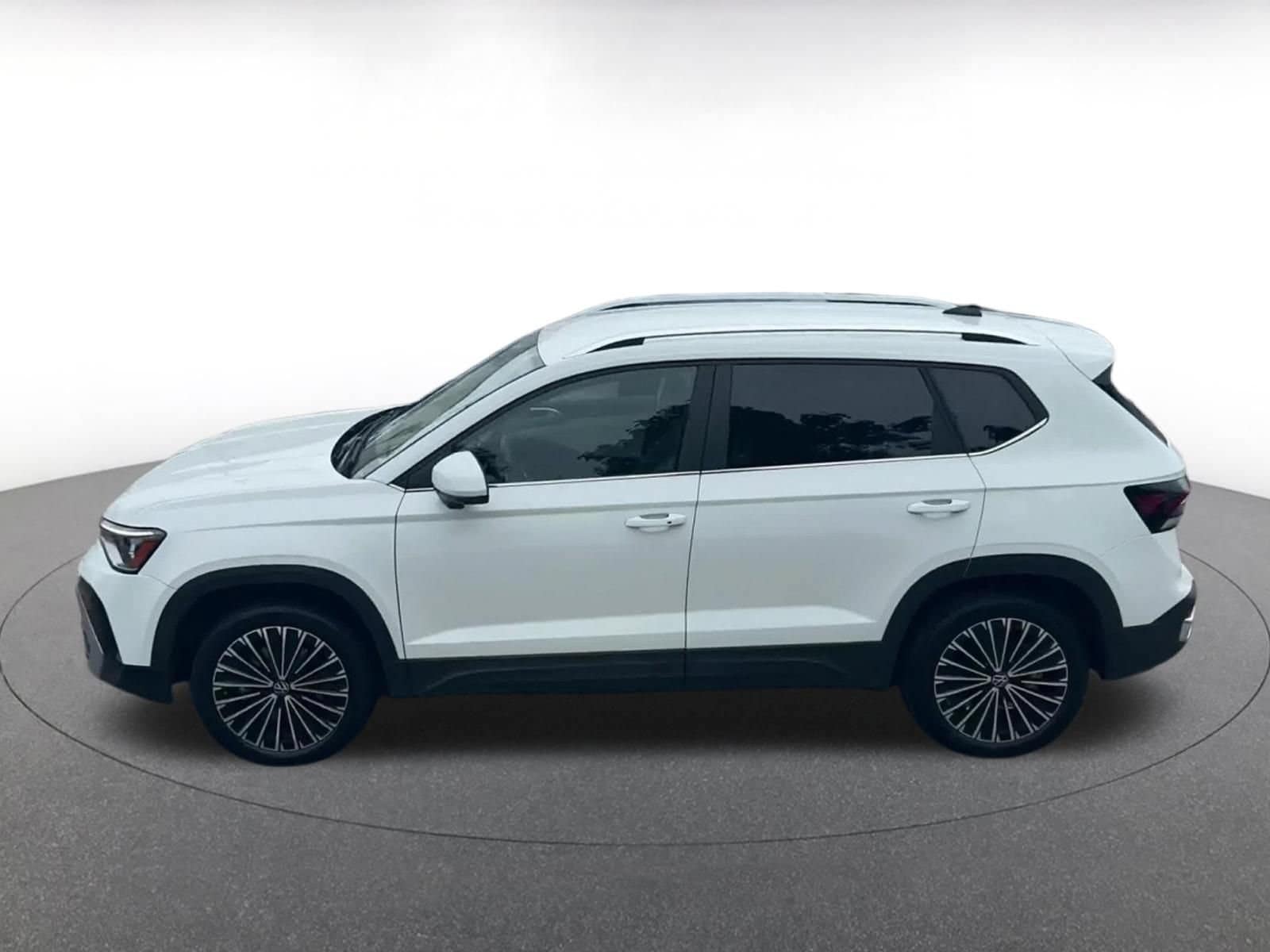 Thumbnail: 2026 Volkswagen Taos - 9