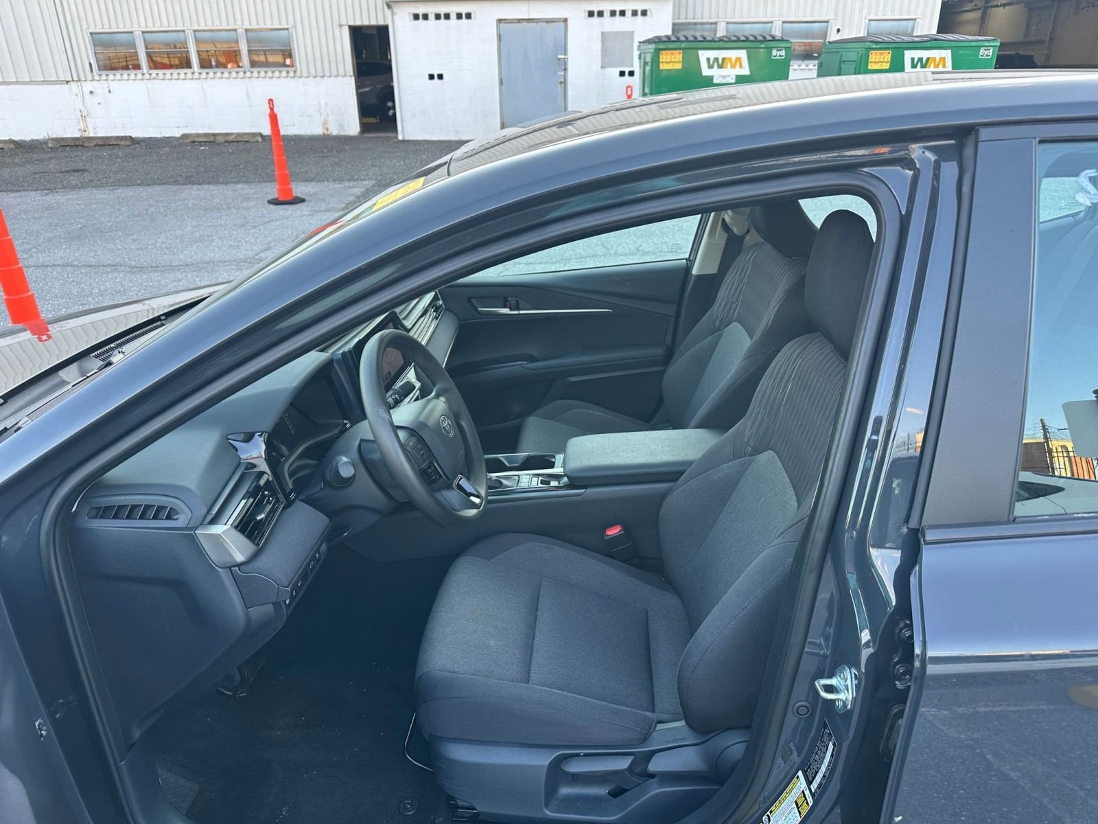 Thumbnail: 2025 Toyota Camry - 8