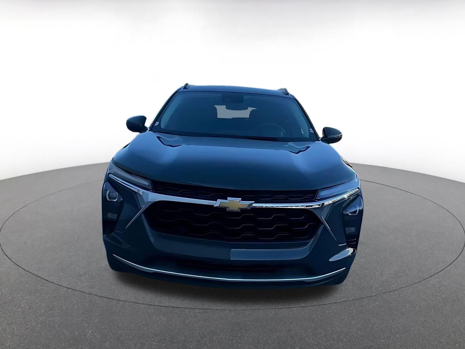 Thumbnail: 2025 Chevrolet Trax - 4