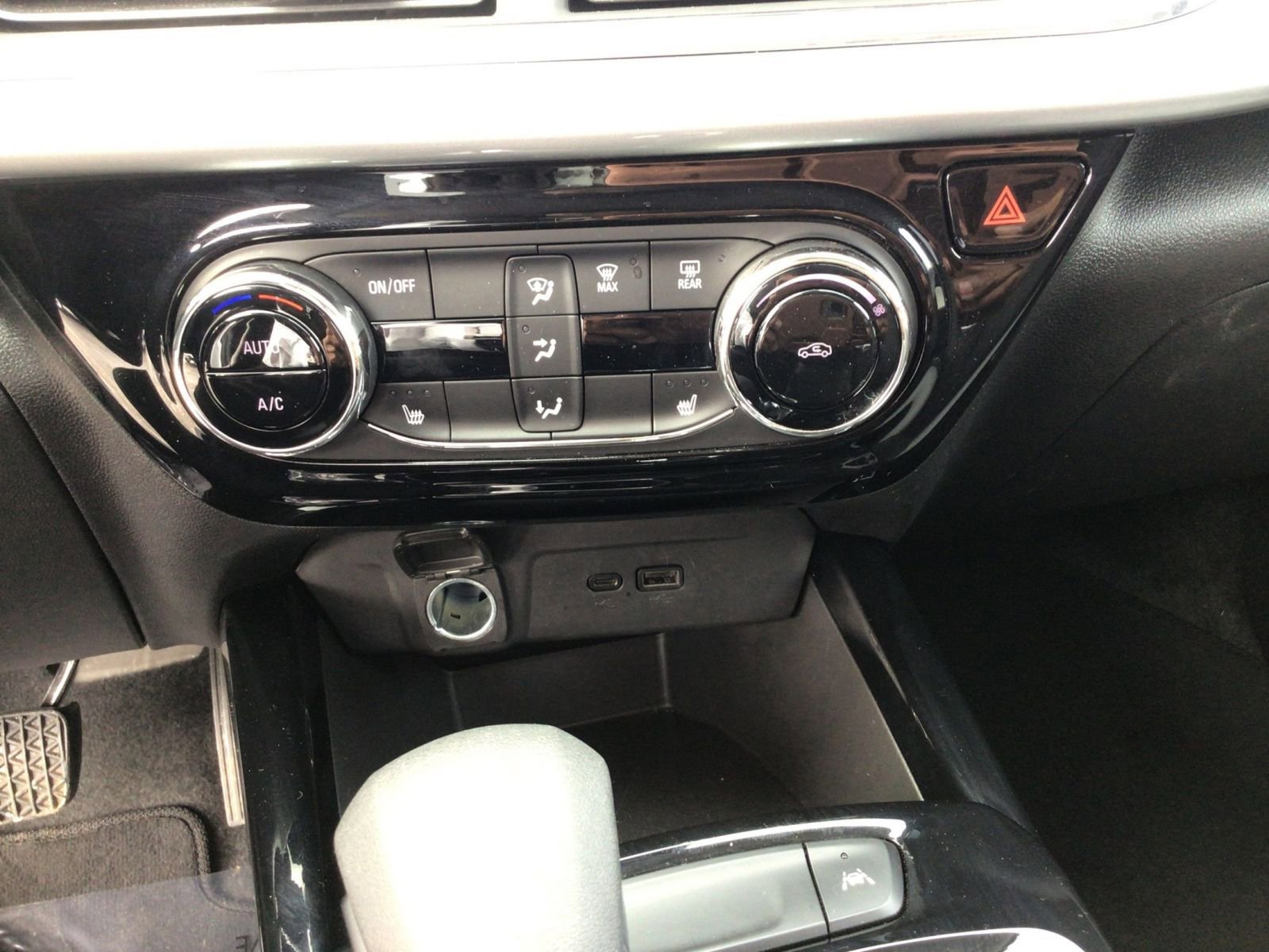 Thumbnail: 2025 Chevrolet Trax - 20