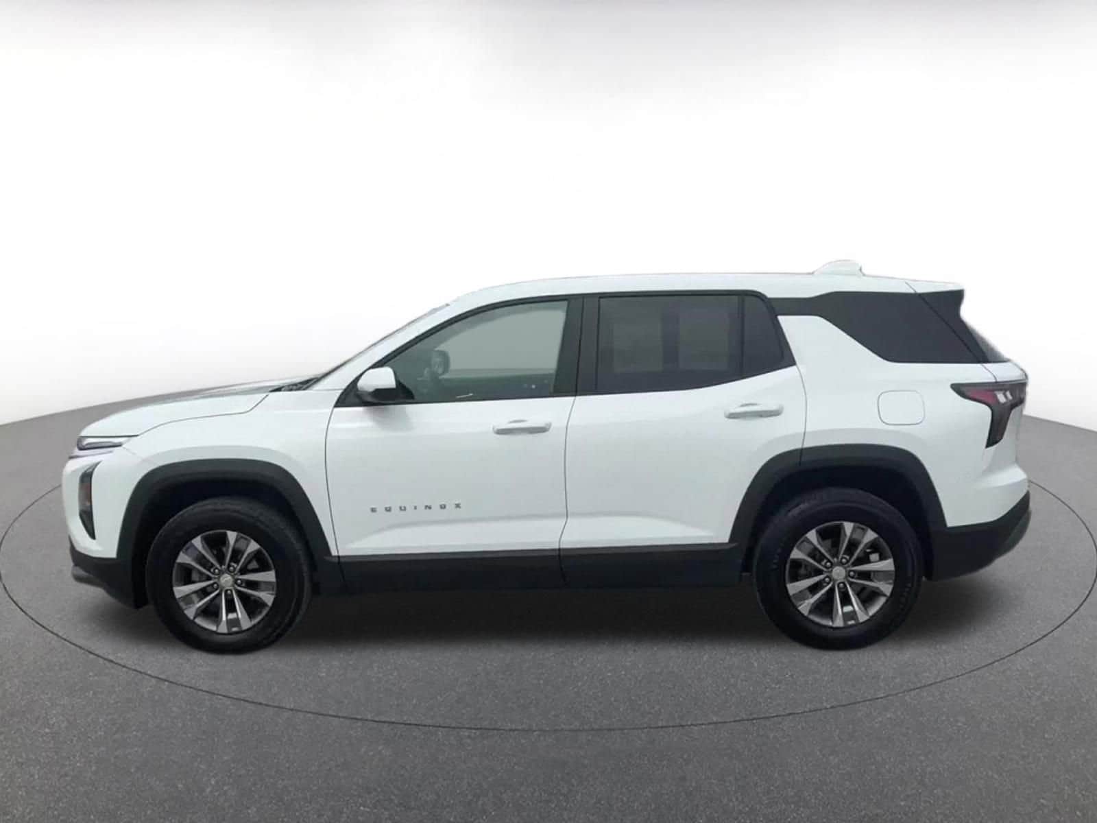 Thumbnail: 2025 Chevrolet Equinox - 9