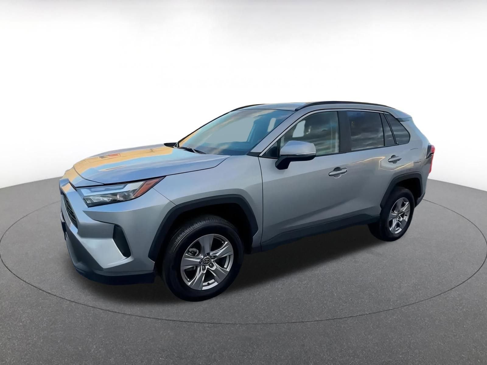 Thumbnail: 2025 Toyota RAV4 - 8