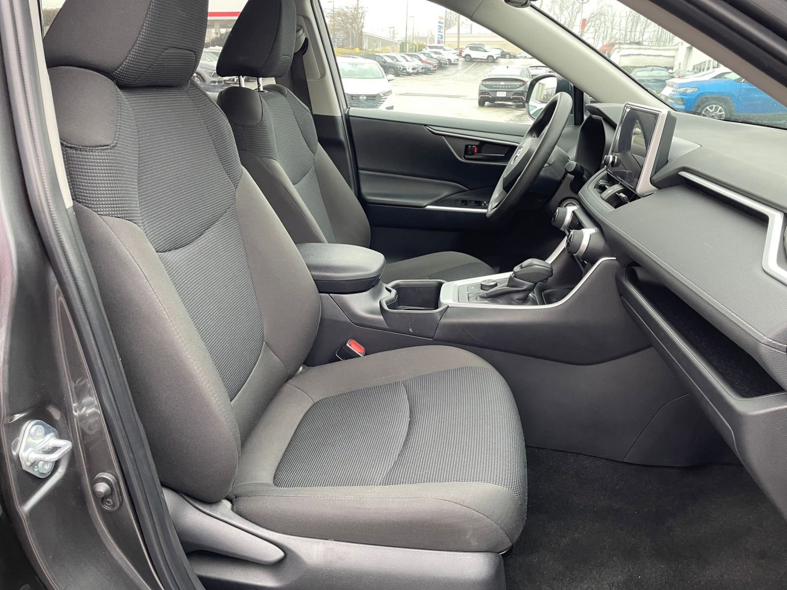 Thumbnail: 2025 Toyota RAV4 - 35