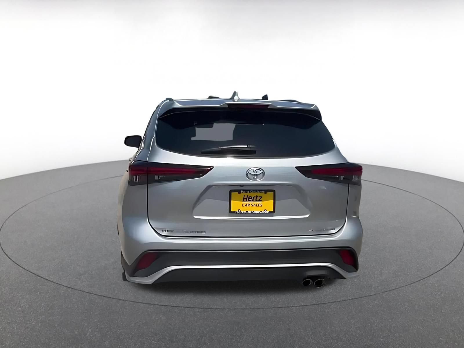 Thumbnail: 2025 Toyota Highlander - 12