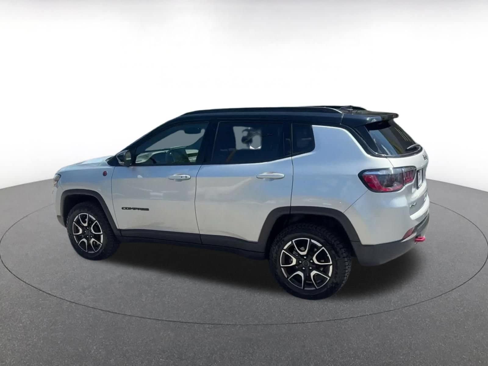 Thumbnail: 2025 Jeep Compass - 8