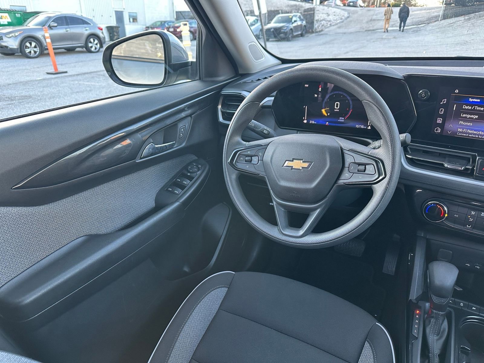 Thumbnail: 2025 Chevrolet TrailBlazer - 32