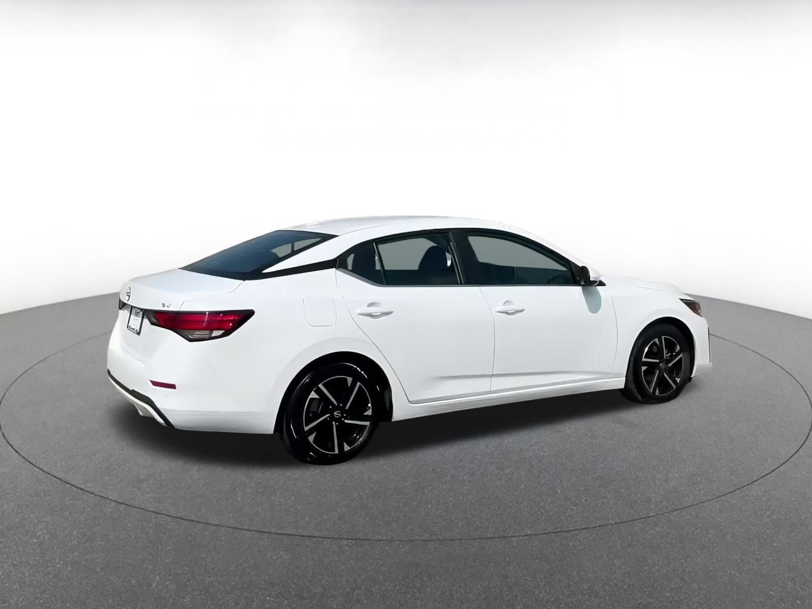 Thumbnail: 2024 Nissan Sentra - 11