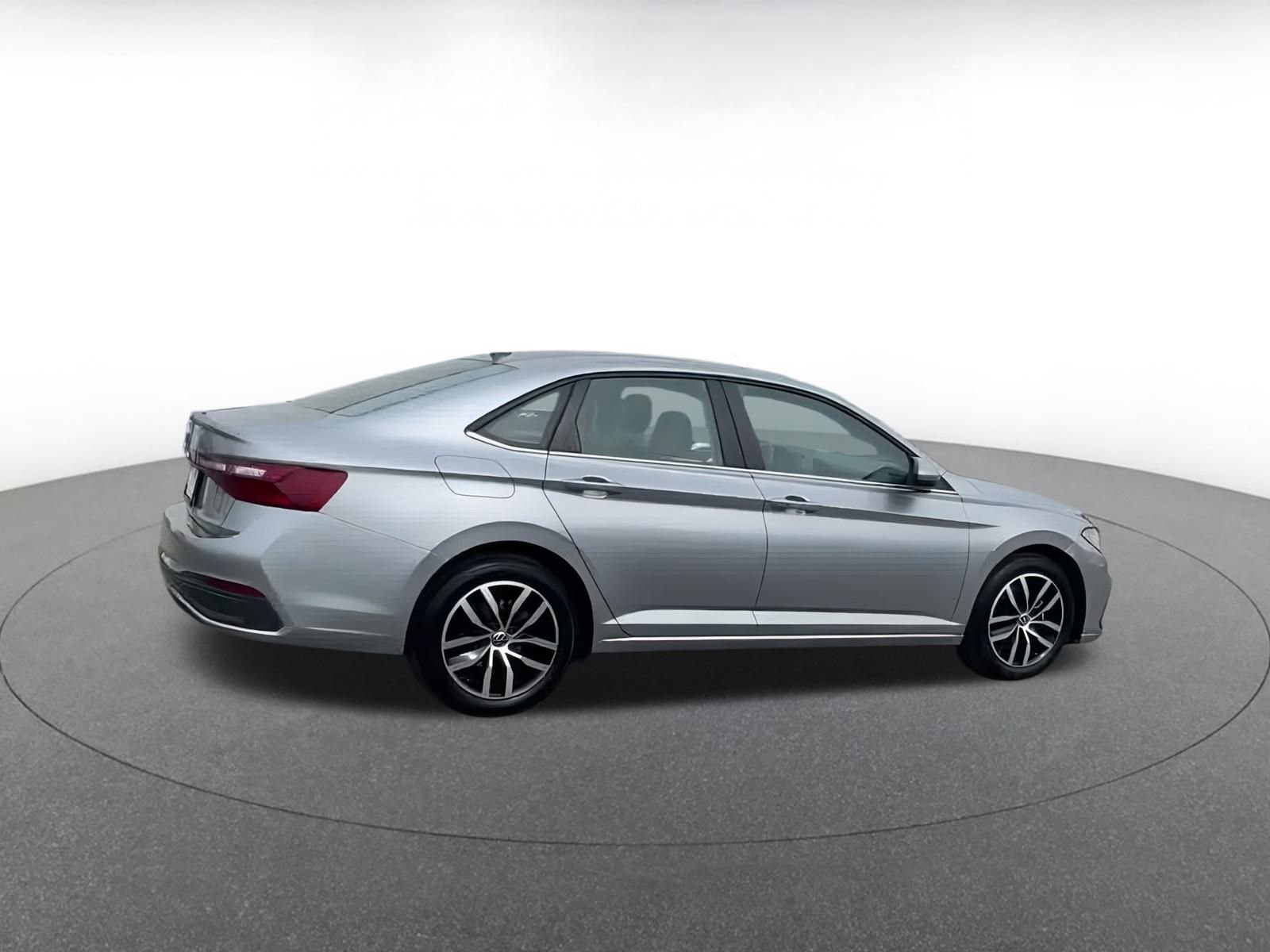 Thumbnail: 2025 Volkswagen Jetta - 11
