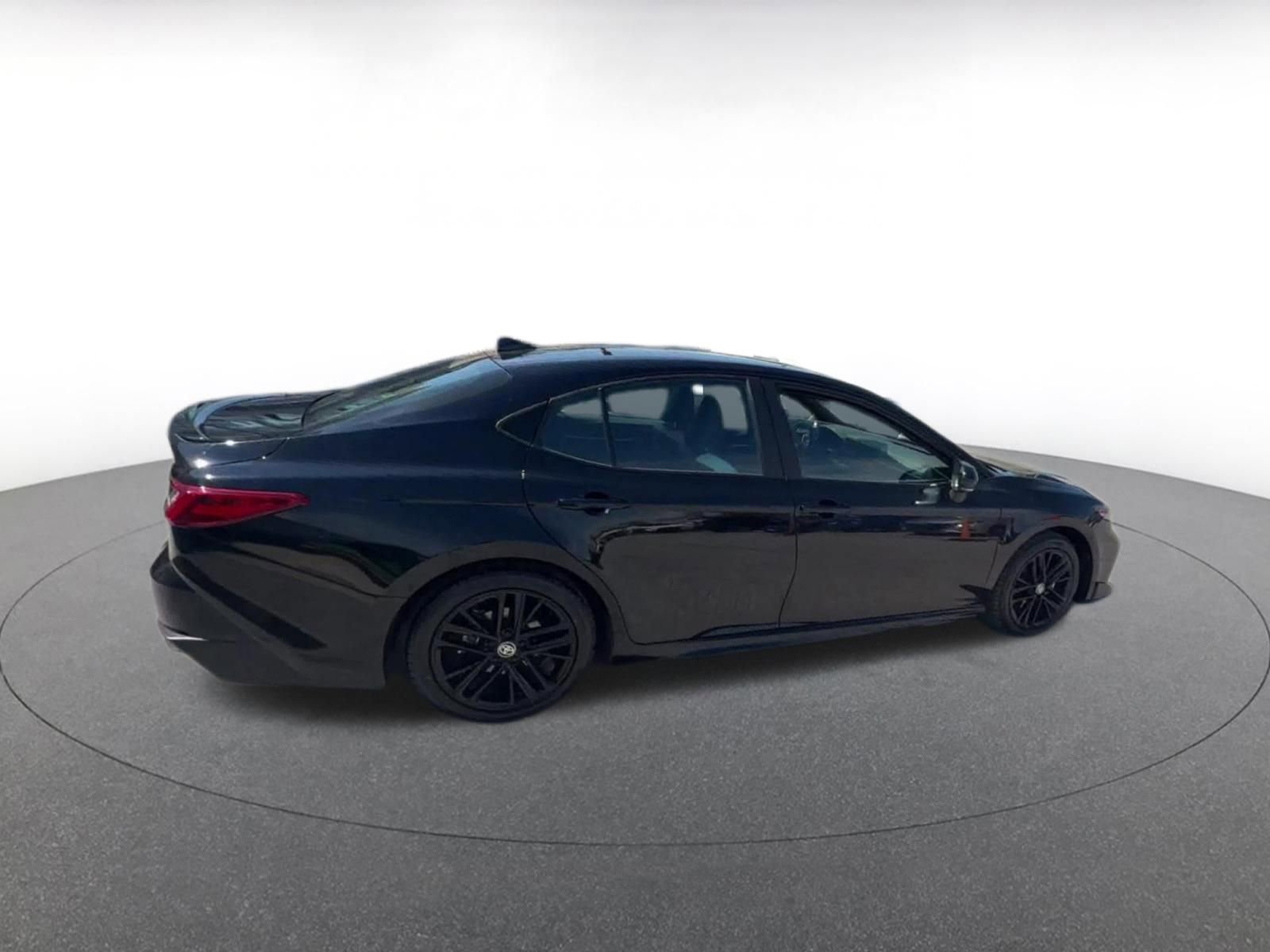 Thumbnail: 2025 Toyota Camry - 15