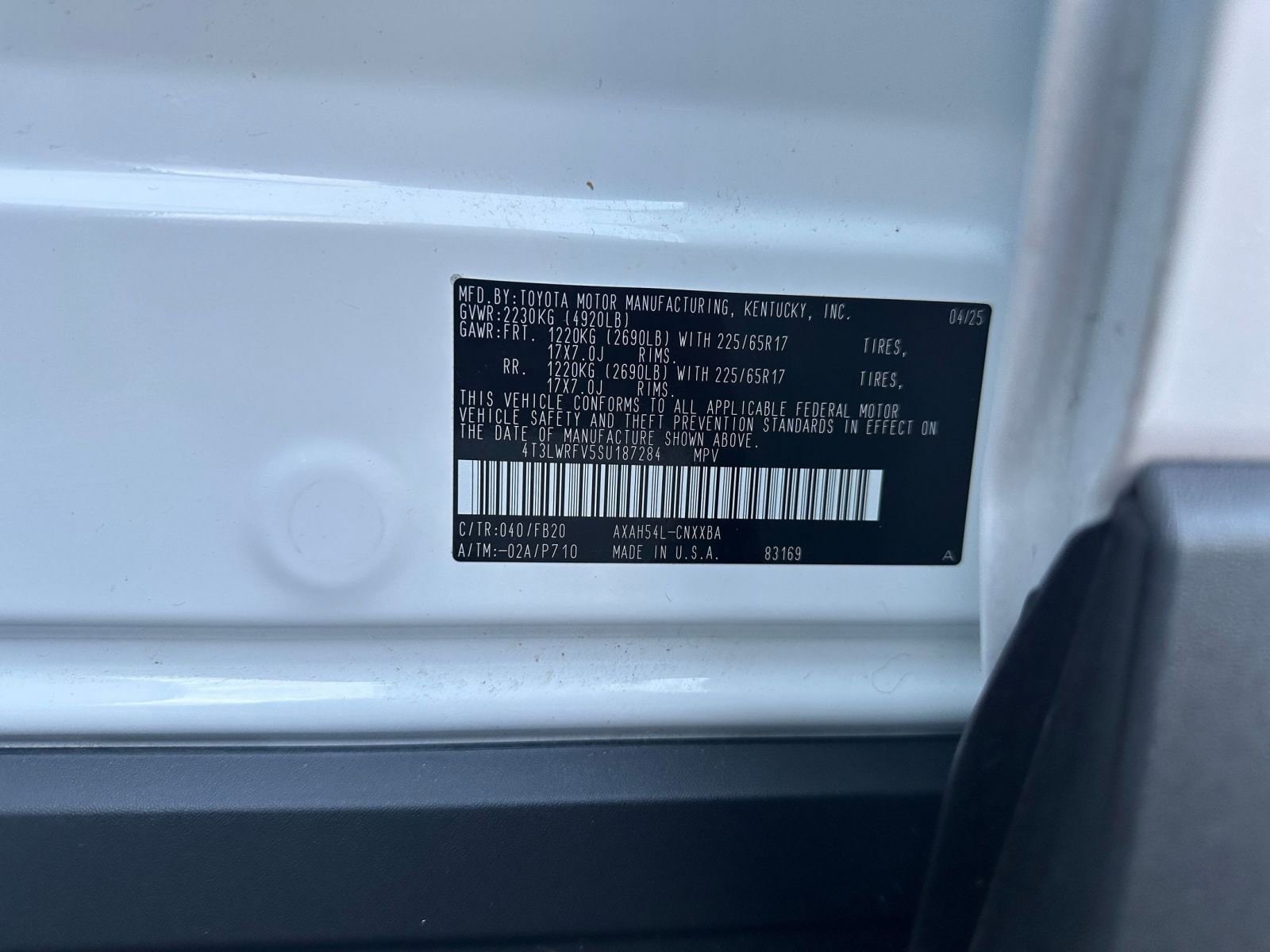 Thumbnail: 2025 Toyota RAV4 - 28