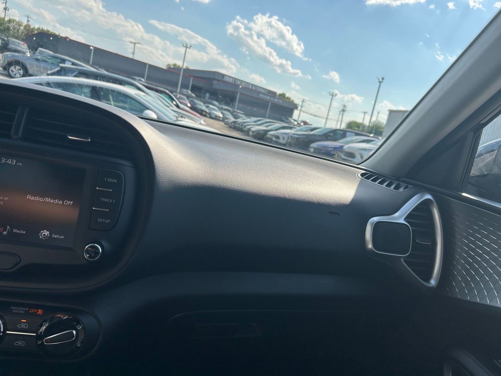 Thumbnail: 2025 Kia Soul - 30