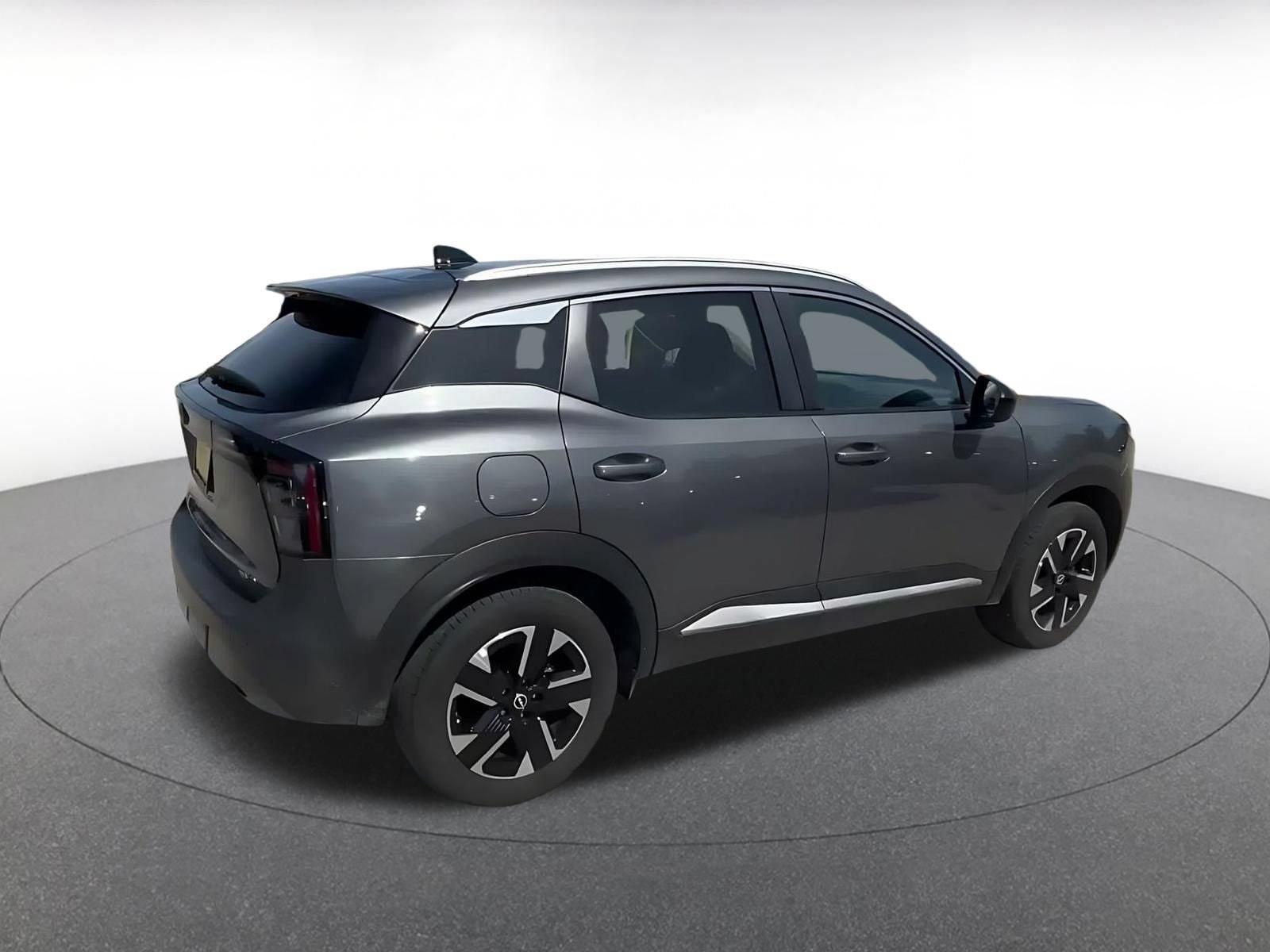 Thumbnail: 2026 Nissan Kicks - 13