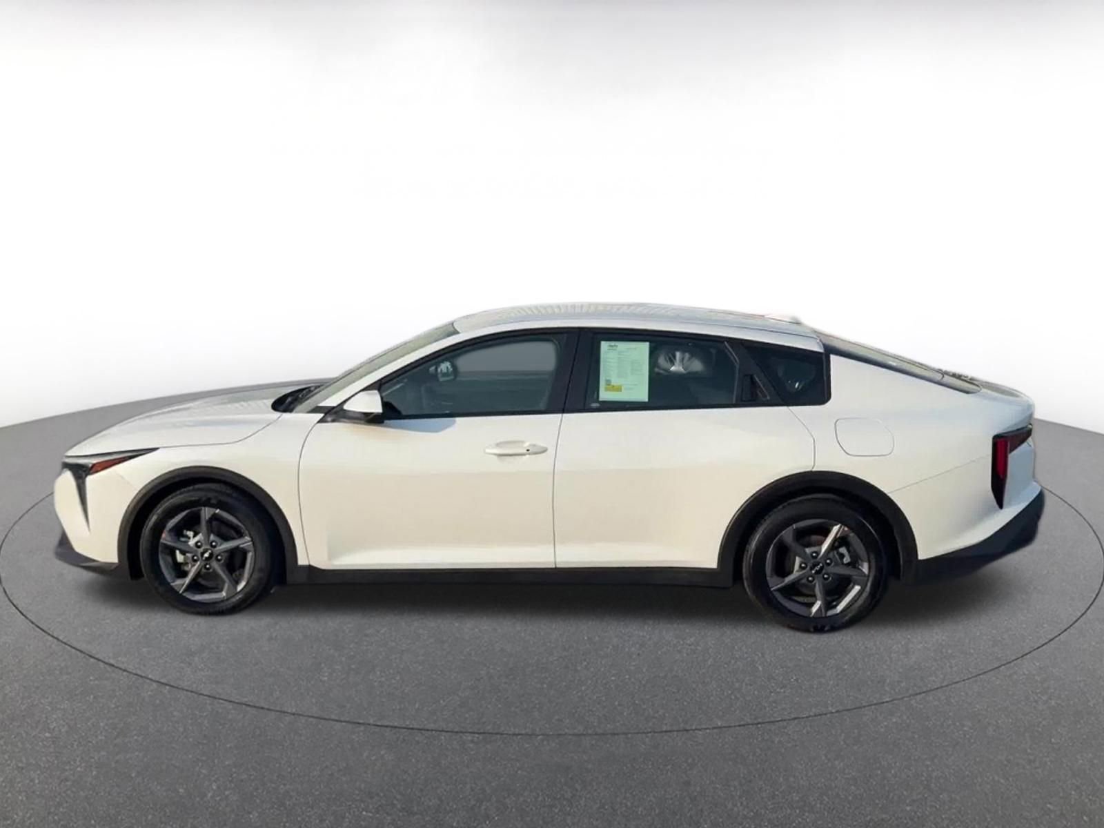 Thumbnail: 2025 Kia K4 - 9