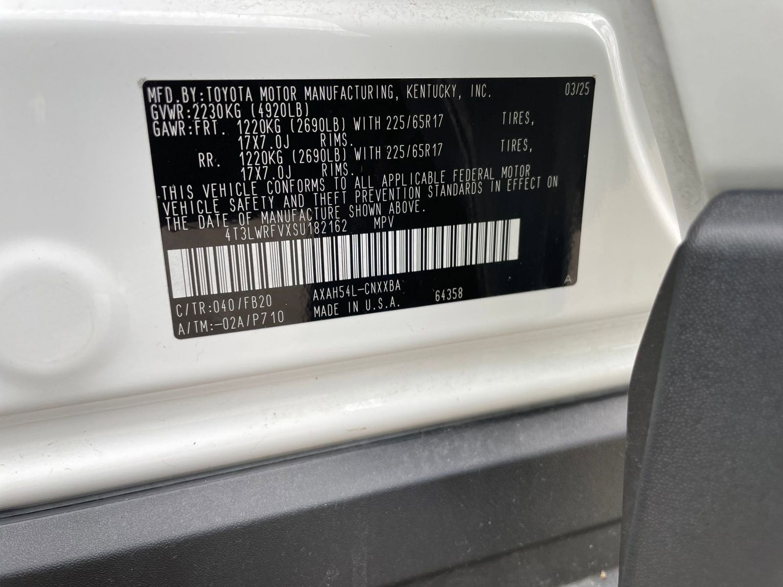 Thumbnail: 2025 Toyota RAV4 - 28